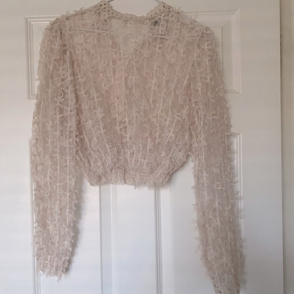 Mesh bow tie shirt